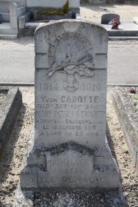 Calais Southern Cemetery - Cabotte, Yvon