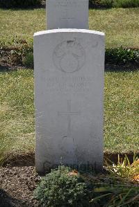 Calais Southern Cemetery - Challoner, Edwin Cyril