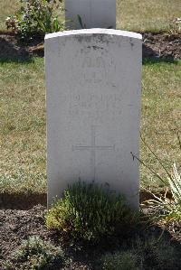 Calais Southern Cemetery - Clark, George William