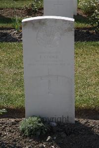 Calais Southern Cemetery - Cooke, Fred