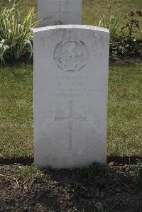 Calais Southern Cemetery - Coote, Bennett