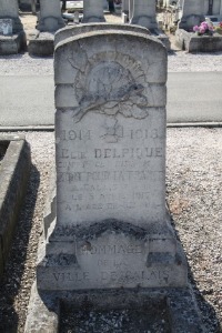 Calais Southern Cemetery - Delpique, Elie