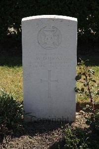 Calais Southern Cemetery - Dumont, William