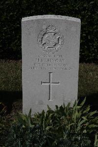 Calais Southern Cemetery - Dungay, Herbert James