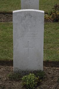 Calais Southern Cemetery - Erridge, Herbert Thomas