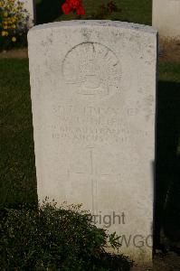 Calais Southern Cemetery - Gillies, William