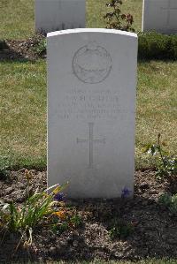 Calais Southern Cemetery - Girtley, Douglas William Henry