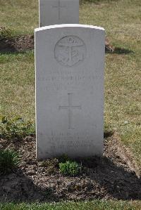 Calais Southern Cemetery - Greenshields, Henry Lafone