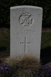 Calais Southern Cemetery - Hackwell, William Thomas