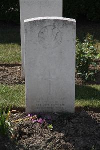 Calais Southern Cemetery - Harris, Richard Thomas