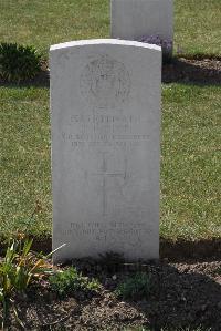 Calais Southern Cemetery - Heslop, T