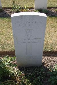 Calais Southern Cemetery - Heywood, John William