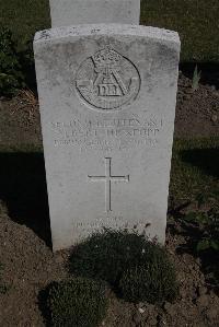 Calais Southern Cemetery - Hickford, Albert