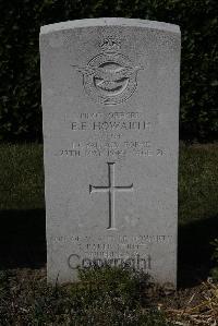 Calais Southern Cemetery - Howarth, Ernest Elliot