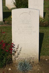 Calais Southern Cemetery - Hunter, Robert