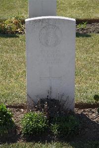 Calais Southern Cemetery - Kelson, W G