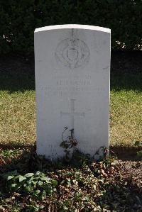 Calais Southern Cemetery - Leader, James Edward