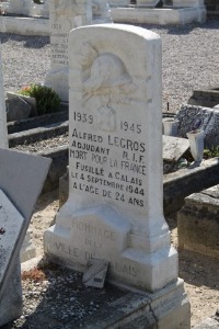 Calais Southern Cemetery - Legros, Alfred