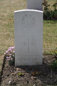 Calais Southern Cemetery - Mangnall, Alfred (Tim)