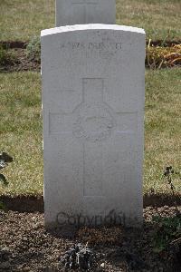 Calais Southern Cemetery - May, Francis Henry