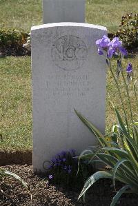 Calais Southern Cemetery - McDonald, Duncan