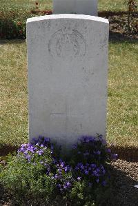 Calais Southern Cemetery - McGarva, Thomas