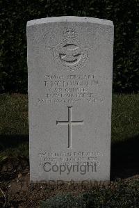 Calais Southern Cemetery - McLoughlin, Terence