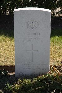 Calais Southern Cemetery - Milne, Charles Meston