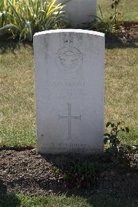 Calais Southern Cemetery - Moore, Arthur Desmond