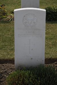 Calais Southern Cemetery - Muir, John