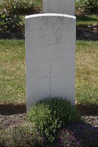 Calais Southern Cemetery - Newcombe, J W B