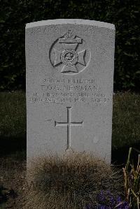 Calais Southern Cemetery - Newman, Thomas Osborne George