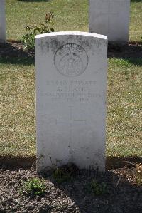 Calais Southern Cemetery - Peate, S