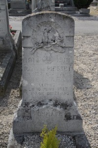 Calais Southern Cemetery - Piesset, Raymond