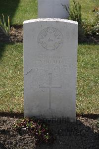 Calais Southern Cemetery - Pillatt, A