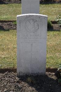 Calais Southern Cemetery - Reed, Arthur Richard