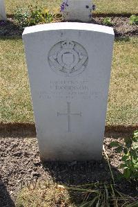 Calais Southern Cemetery - Robinson, John