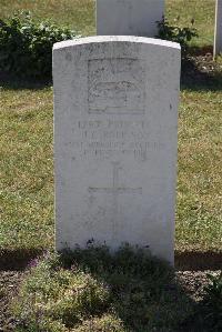 Calais Southern Cemetery - Robinson, John Cheer