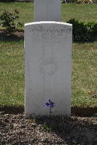 Calais Southern Cemetery - Scanlan, Patrick Joseph