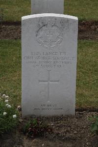 Calais Southern Cemetery - Sparshott, Cyril George