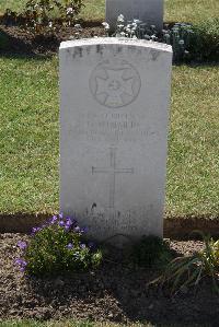 Calais Southern Cemetery - Summers, George