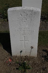 Calais Southern Cemetery - Thirlwell, Thomas Albert