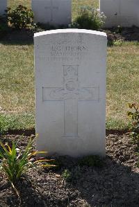 Calais Southern Cemetery - Thorne, Leslie George