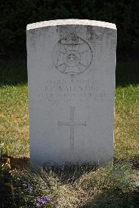 Calais Southern Cemetery - Valentine, Ernest Charles