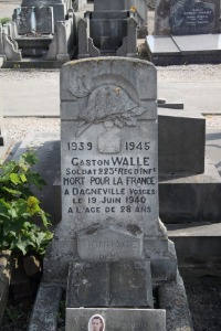 Calais Southern Cemetery - Walle, Gaston