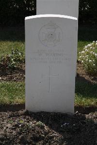 Calais Southern Cemetery - Waring, W