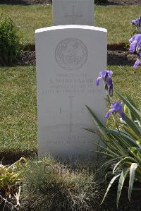 Calais Southern Cemetery - Whittaker, Sidney