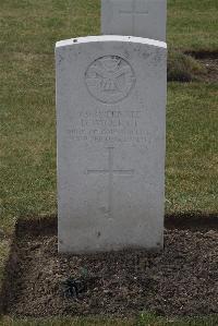 Calais Southern Cemetery - Wickett, D