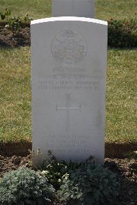 Calais Southern Cemetery - Wiltshire, Henry John