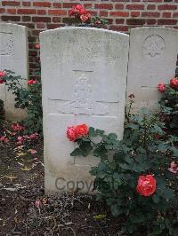 Carnoy Military Cemetery - Bateman, J